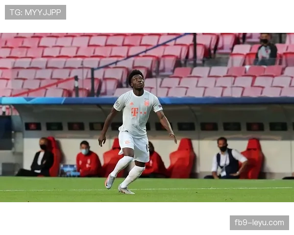 戴维斯边路表现抢眼，持续激活球队进攻火力