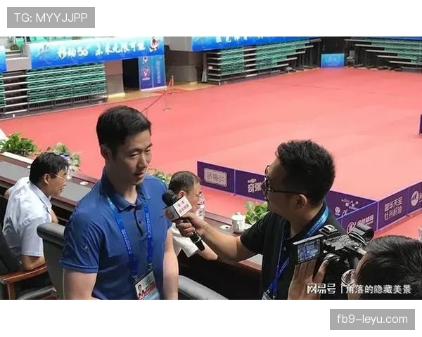 王励勤退役后住上海老小区，邻居说他每天六点拎菜篮子买菜